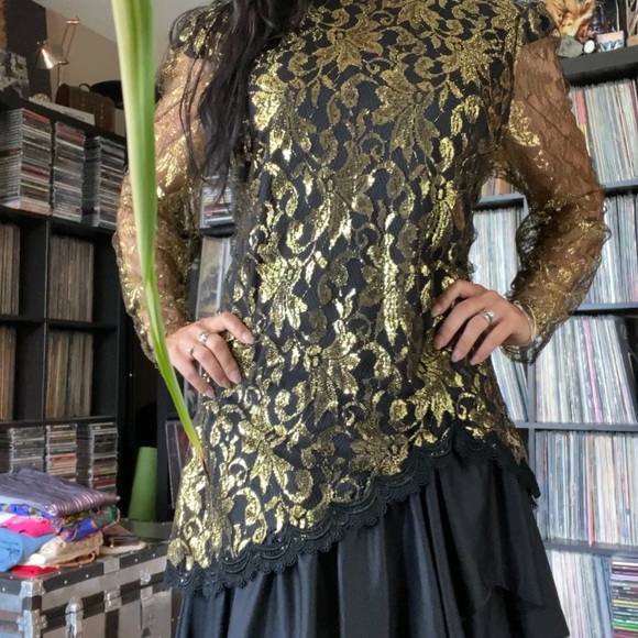 Vintage Black & Gold Dress - Picture 3 of 11